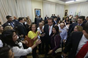 Carlos Eduardo toma posse para novo mandato como prefeito de Natal