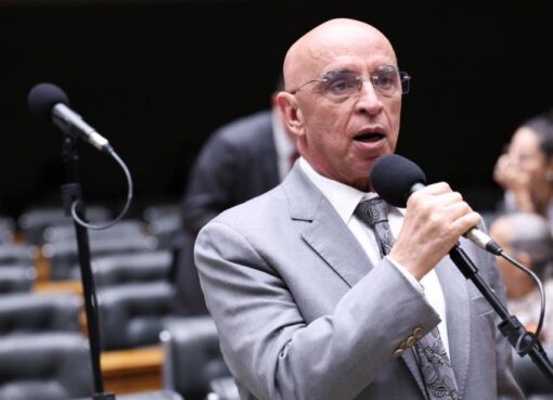 Líder do PDT, Dr. Mário defende fim da escala 6x1