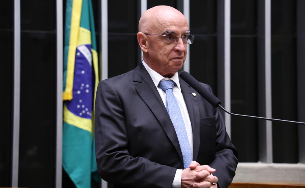 Dr. Mário Heringer é reeleito um dos 100 Cabeças do Congresso